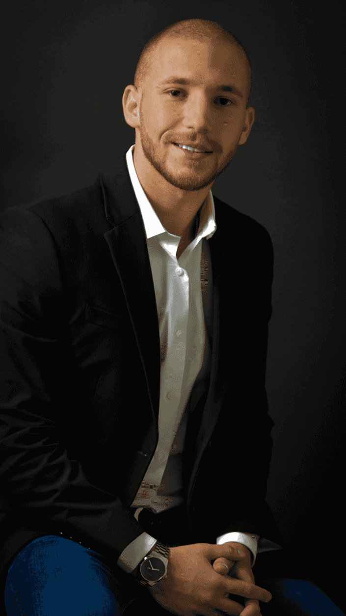 victor mendoza photo